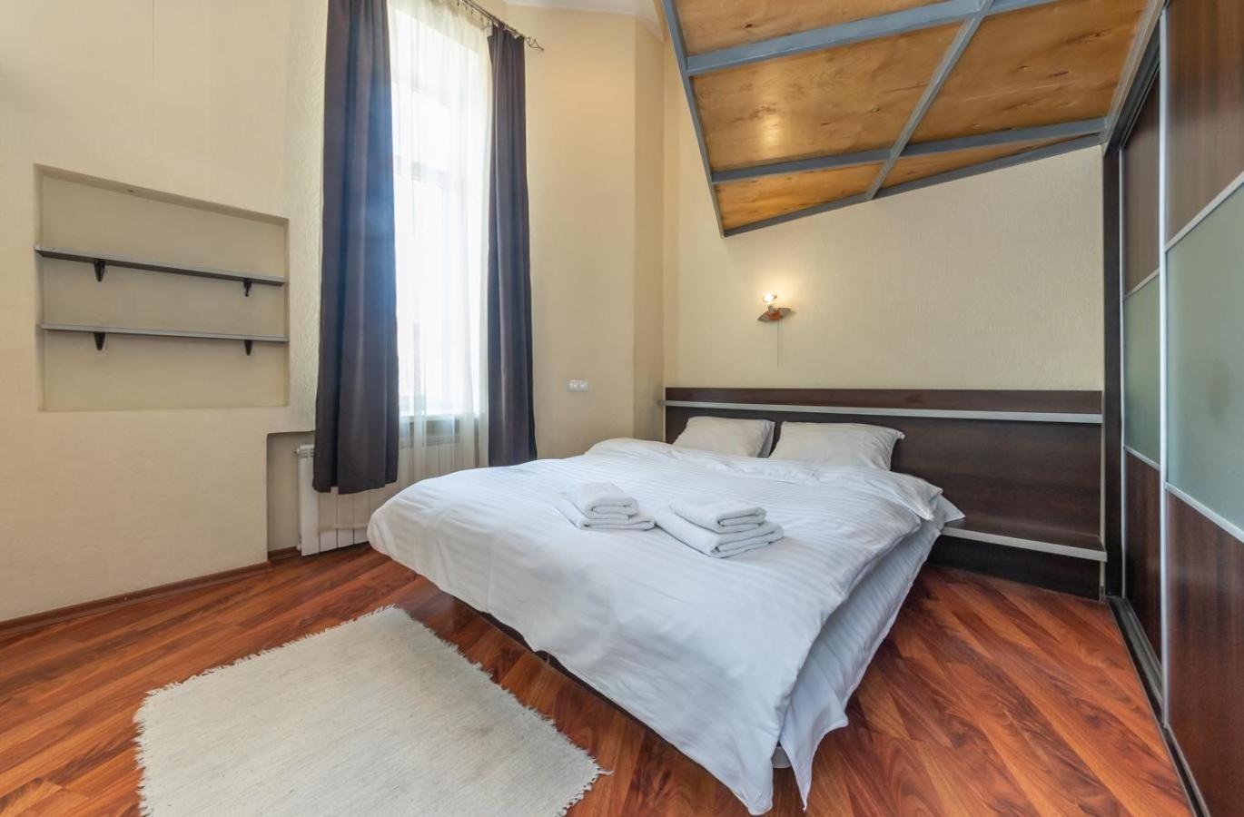 Comfortable Apartment On Mikhaylovskiy Lane Kiev Exterior foto