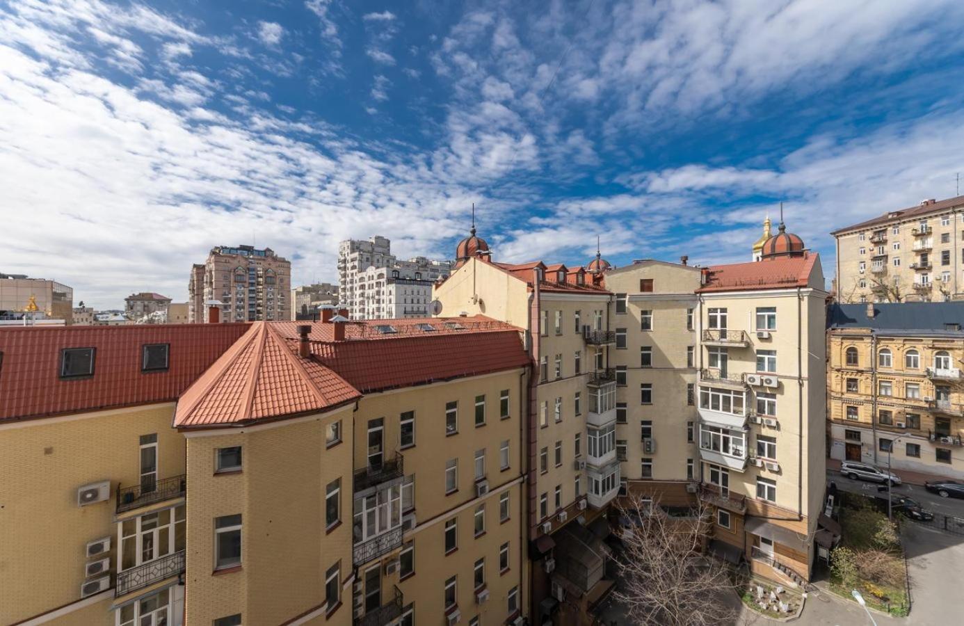 Comfortable Apartment On Mikhaylovskiy Lane Kiev Exterior foto