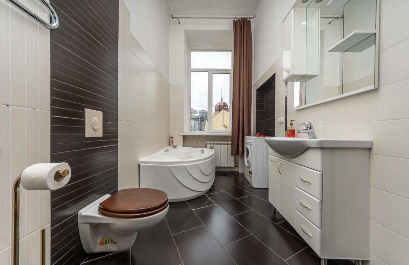 Comfortable Apartment On Mikhaylovskiy Lane Kiev Exterior foto